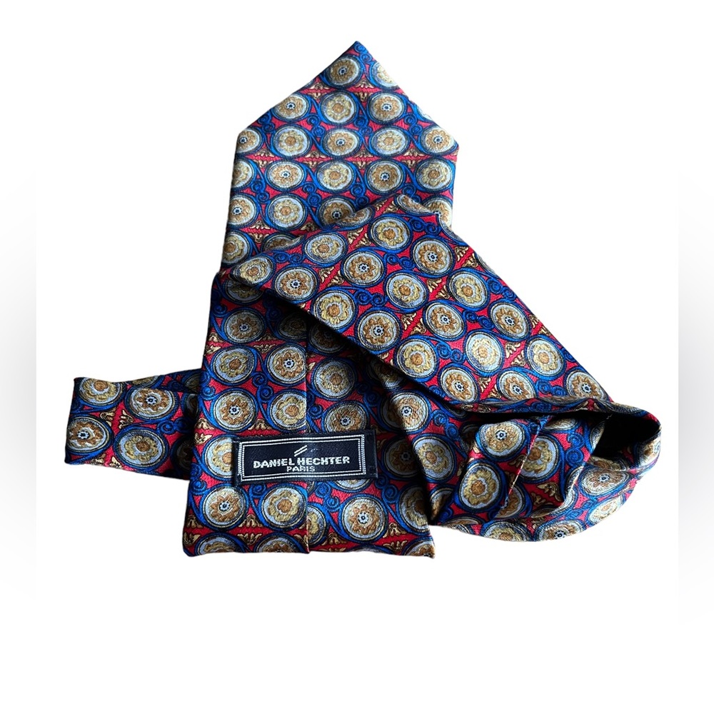 Daniel Hechter of Paris silk tie
